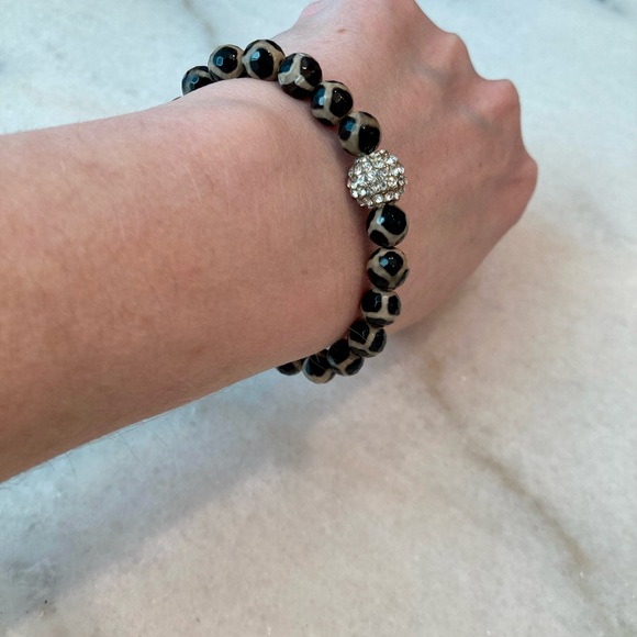 🔸NWT🔸Faceted Natural Dzi Agate Beaded Bracelet with CZ accent - Picture 6 of 10